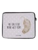 Mr. & Mrs. Panda Laptop Tasche Otter Kopfüber mit Spruch in Grau Pastell