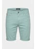 KOROSHI RegulÃ¤re farb-baumwoll mÃ¤nner kurze jeans in Verde claro / hellagrÃ¼n