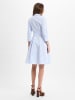 Marie Lund Kleid in hellblau weiß - 0001