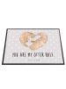 Mr. & Mrs. Panda Schreibtischunterlage Otter Herz mit Spruch in Grau Pastell