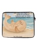 Mr. & Mrs. Panda Laptop Tasche Robbe Liegen Design mit Spruch in Weiß