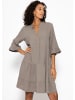 SASSYCLASSY Musselin Kleid mit Volants in Taupe