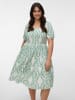 Vero Moda Gesmoktes Kleid in Snow White 1