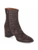 Kaerlek Ankle Boots in braun