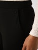 comma Hose in schwarz