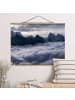 WALLART Stoffbild mit Posterleisten - Wolkenmeer im Himalaya in Blau