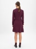 Marie Lund Strickkleid in aubergine - 0002