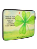 Mr. & Mrs. Panda Laptop Sleeve Blume Kleeblatt Design mit Spruch in Weiß