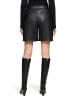 CARTOON Kunstleder-Shorts mit Biesen in Schwarz