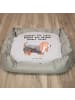 Mr. & Mrs. Panda Hundesofa Basset Hound Moment mit Spruch in Grau Pastell