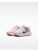 Nike Sneaker Stellar in Bleached Lilac/Black-Pink Foam