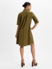 Marie Lund Kleid Lisa in oliv - 0003