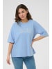 Kaffe T-shirt KAharries Oversize fit in Vista Blue W. Chalk Embroidery