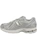 New Balance Sneaker low M 1906 in silber