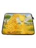 Mr. & Mrs. Panda Laptop Tasche Giraffe Kind Design ohne Spruch in Weiß