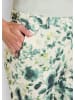 GOLDNER Kurzgröße:  Jerseyhose mit floralem Design in salbei / weiß / gemustert