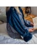 Polar night Weighted Reader Wrap in Blau 81.3x53.4cm