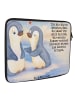 Mr. & Mrs. Panda Laptop Tasche Pinguine trösten Design mit Spruch in Weiß