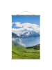 WALLART Stoffbild mit Posterleisten - Schweizer Alpenpanorama in Grün