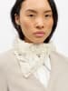 Object Schal in White1