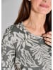 GOLDNER Kurzgröße:  Viskoseshirt mit Blätter-Muster in grau / weiß / gemustert