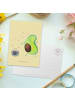 Mr. & Mrs. Panda Postkarte Avocado Tanzen ohne Spruch in Gelb Pastell