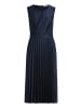 BETTY & CO Chiffonkleid mit Plissee in Dunkelblau