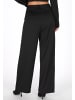 faina Women Pants in black