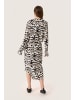 Soaked in Luxury Kleid SLZaya Relaxed fit in Whitecap Gray Zig Zag