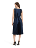 BETTY & CO Chiffonkleid mit Plissee in Dunkelblau