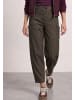Street One Barrel Leg Hose mit aufgesetzten Taschen in Black Coffee