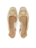 Kazar Pumps in Creme