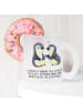 Mr. & Mrs. Panda Kaffeetasse Pinguine trösten mit Spruch in Transparent