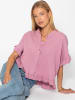 SASSYCLASSY Musselin Bluse mit Rüschensaum in Rosa