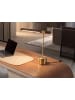 The Lumine Tischlampe 8122 in Walnuss / Gold – (B)40 x (H)50 x (T)12 cm