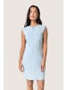 Soaked in Luxury Kleid SLRomy Slim fit in Medium Blue Denim