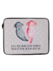 Mr. & Mrs. Panda Laptop Tasche Axolotl Freundin mit Spruch in Grau Pastell