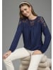 Laura Scott Spitzenshirt in marine
