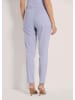 MADELEINE Schlanke Chino-Hose in hellamethyst