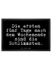 Mr. & Mrs. Panda Bodenvorleger Die ersten fünf Tage... mit Spruch in Schwarz
