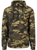 Urban Classics Windbreaker in braun Flecktarn