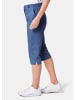GOLDNER Kurzgröße:  Kurze Caprihose aus Satin mit Stretch in schieferblau
