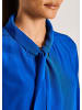 MADELEINE Elegante Bluse mit V-Ausschnitt in royalblau
