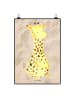 Mr. & Mrs. Panda Poster Giraffe Zufrieden ohne Spruch in Sandig