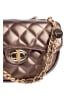 faina Damen Schultertasche Im Metallic-Look in Dunkelgold