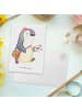 Mr. & Mrs. Panda Postkarte Postbotin Herz ohne Spruch in Weiß