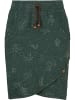 alife and kickin Rock LucyAK B in dark forest melange