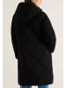 Cecil Mantel in Black