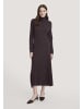 Hessnatur Strick Kleid in schwarzbeere
