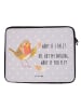Mr. & Mrs. Panda Laptoptasche Rotkehlchen Federn mit Spruch in Grau Pastell